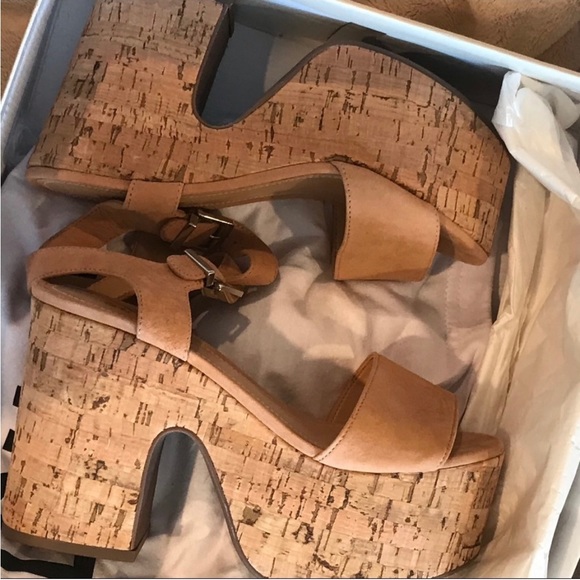 Schutz "Glorya" leather platform sandals. 5.5 - Picture 6 of 10